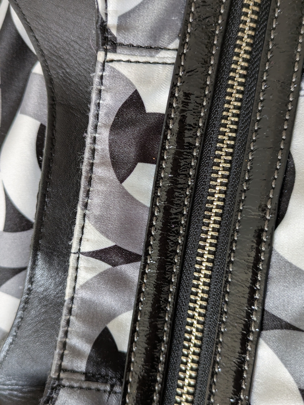 Coach Bag - Picture 8 of 16